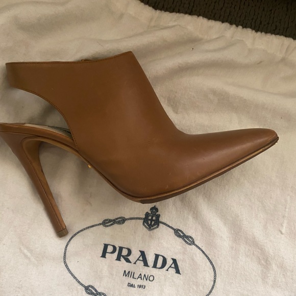 Prada shoes - Picture 2 of 4